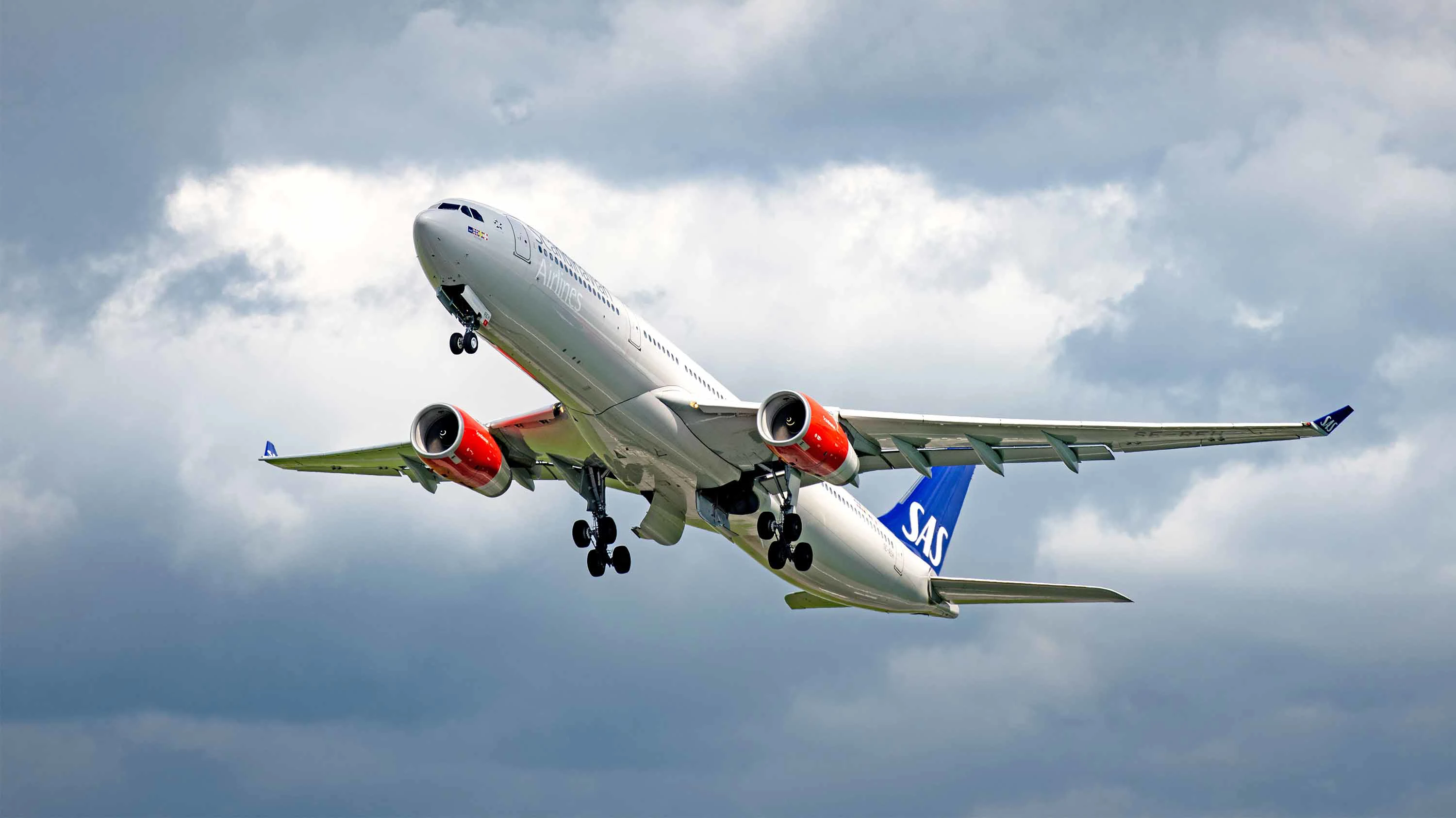SAS with 5 weekly flights to Miami